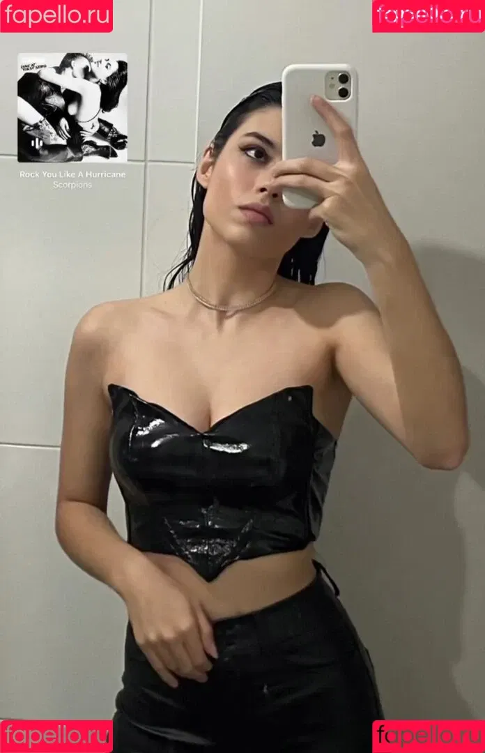 Larissa Liveir Onlyfans Photo Gallery 