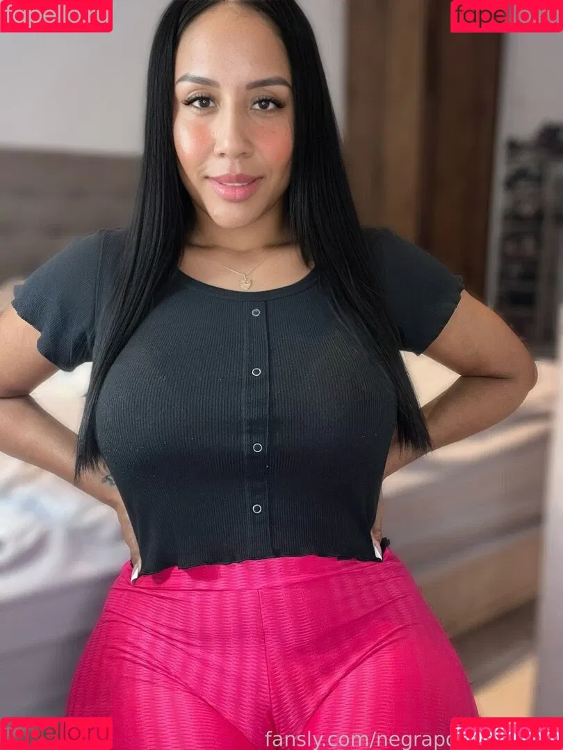 negrapomposa_30 Onlyfans Photo Gallery 
