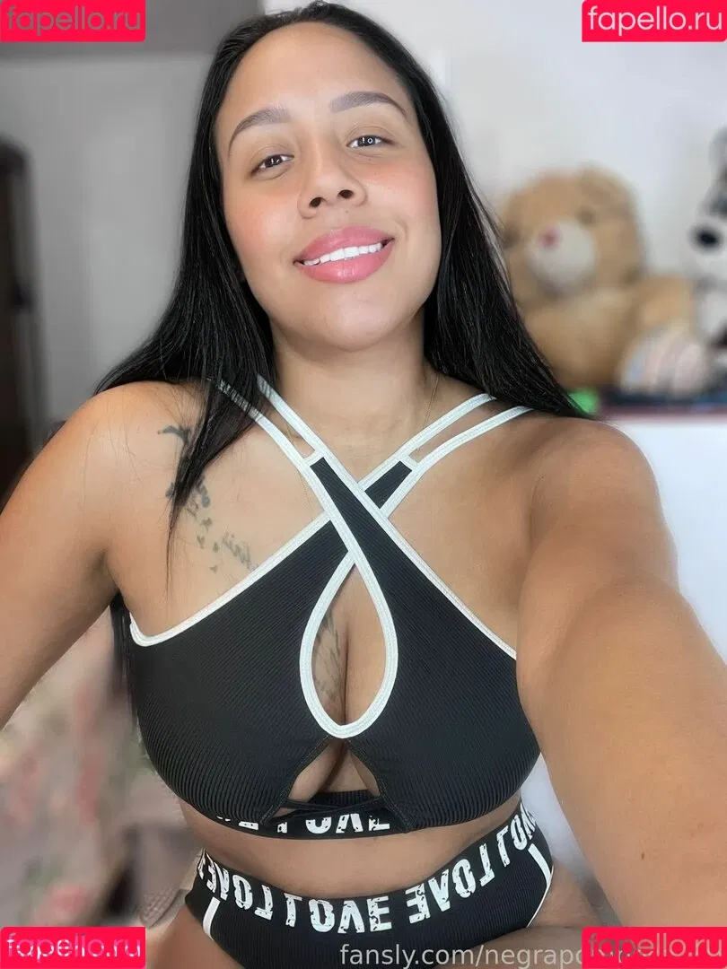 negrapomposa_30 Onlyfans Photo Gallery 