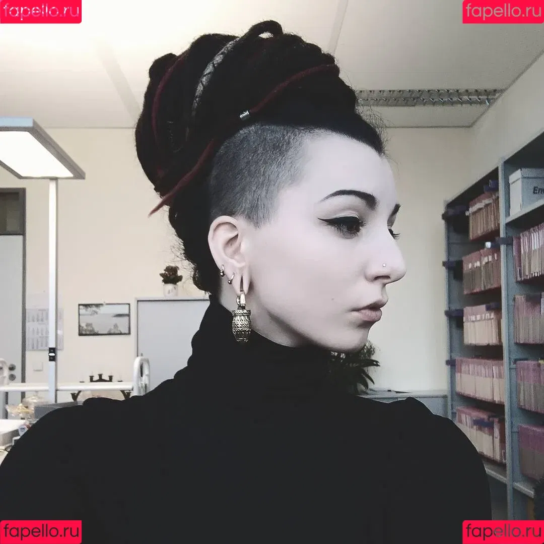 Moona.Autumn Onlyfans Photo Gallery 