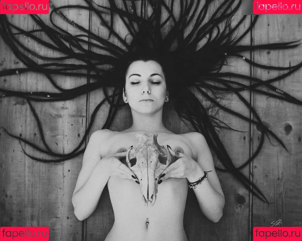 Moona.Autumn Onlyfans Photo Gallery 