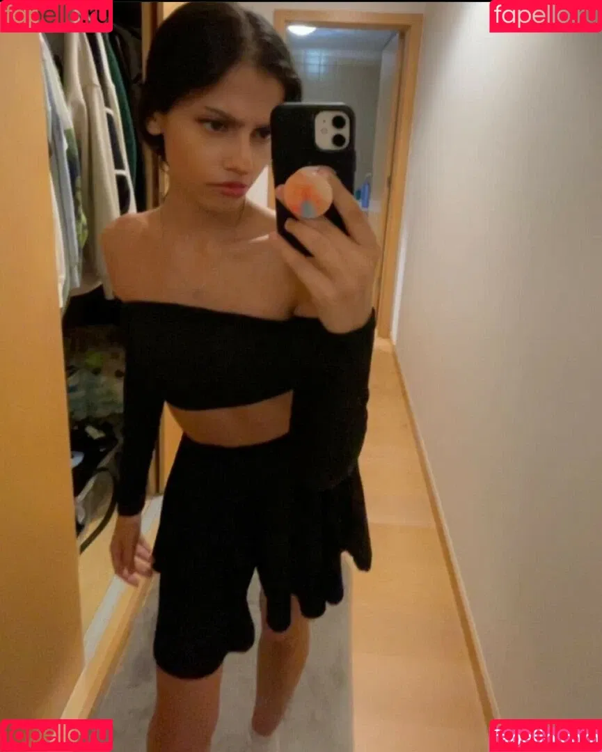 lilwhuda Onlyfans Photo Gallery 