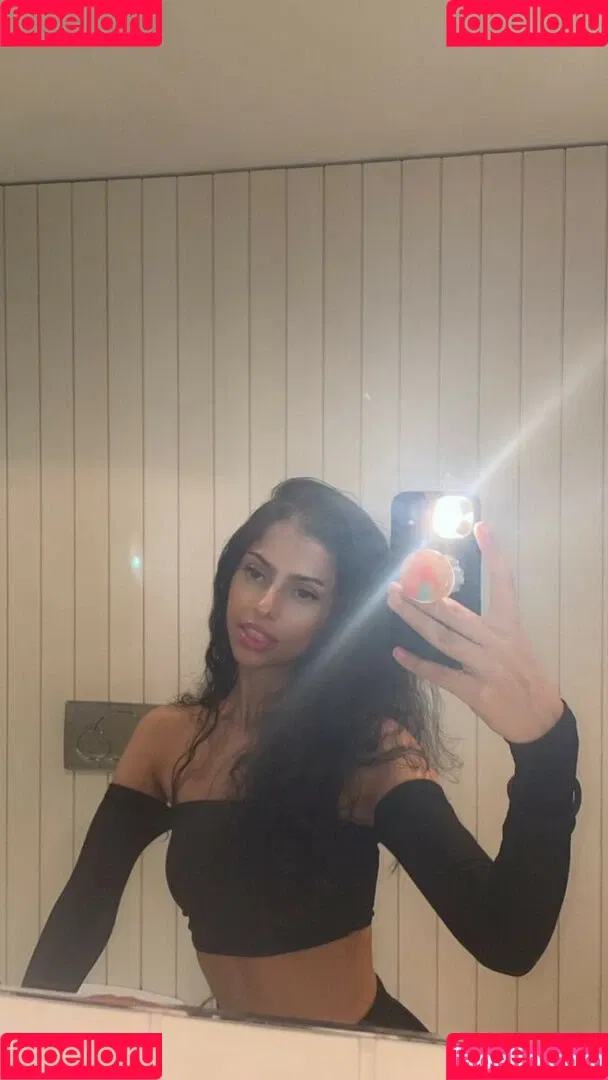 lilwhuda Onlyfans Photo Gallery 