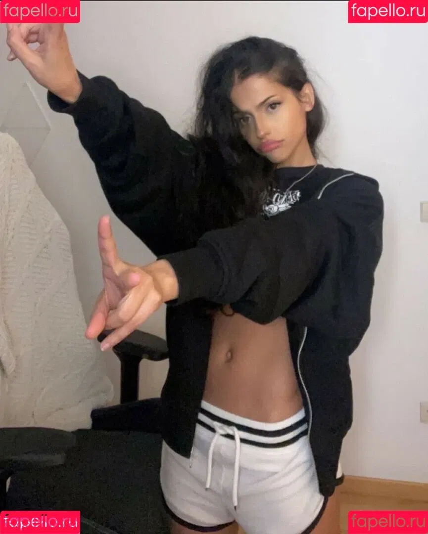 lilwhuda Onlyfans Photo Gallery 