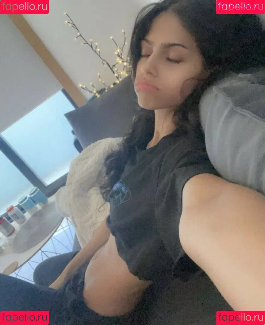 lilwhuda Onlyfans Photo Gallery 