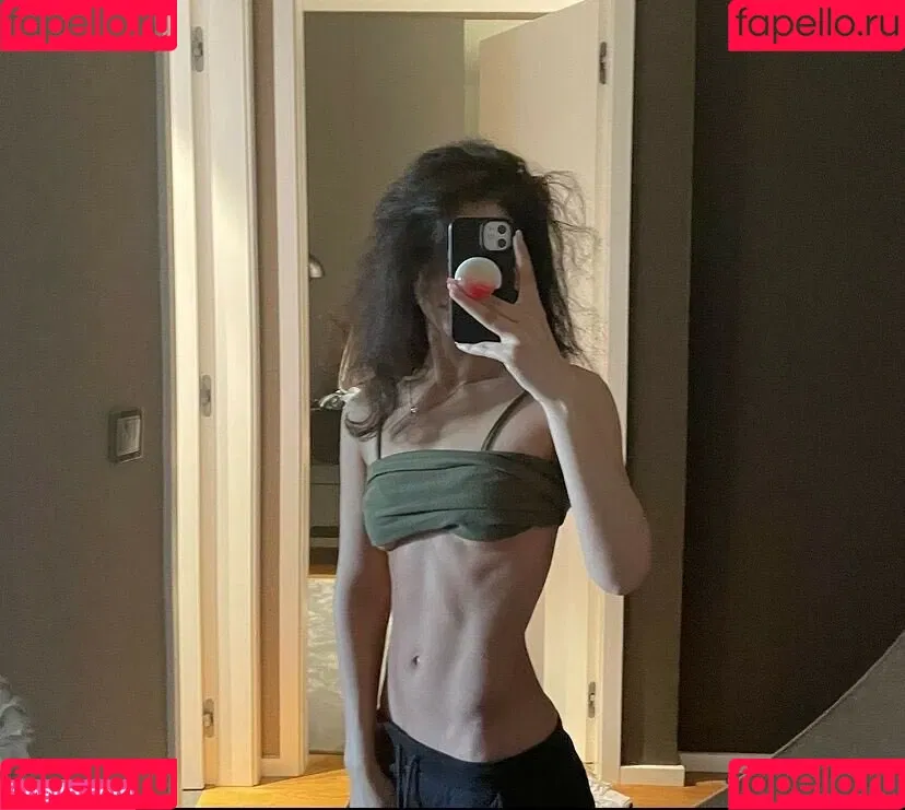 lilwhuda Onlyfans Photo Gallery 