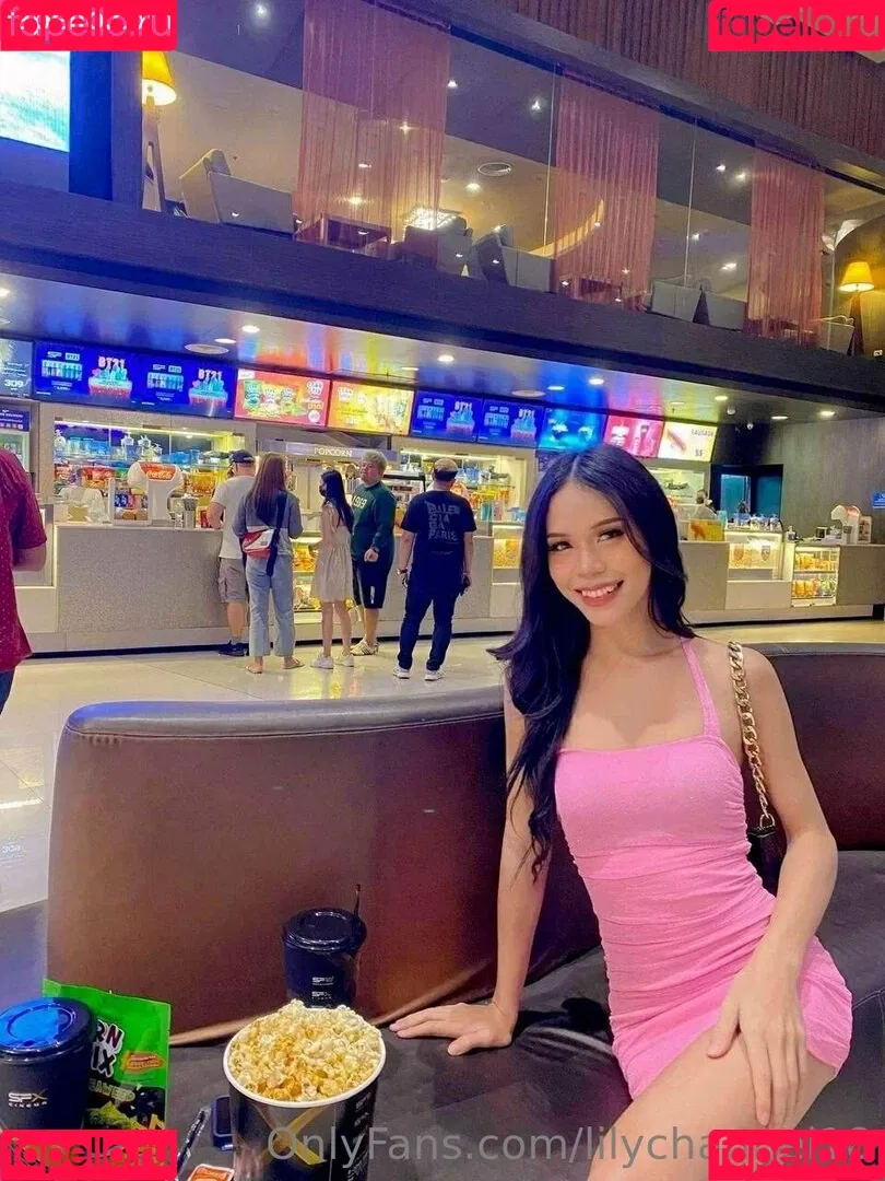 lilychannel18 Onlyfans Photo Gallery 