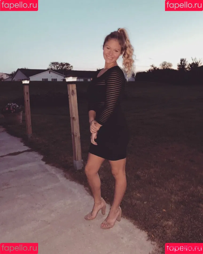 taylormarieig Onlyfans Photo Gallery 