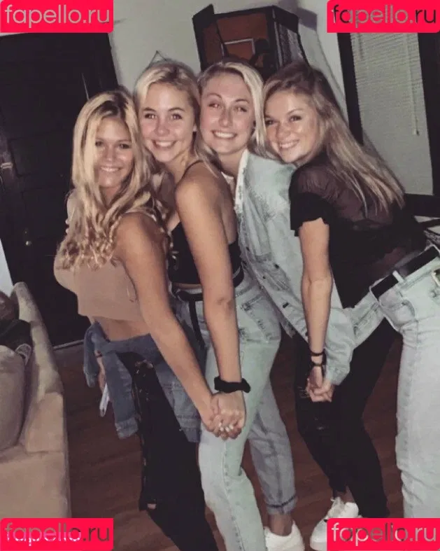 taylormarieig Onlyfans Photo Gallery 