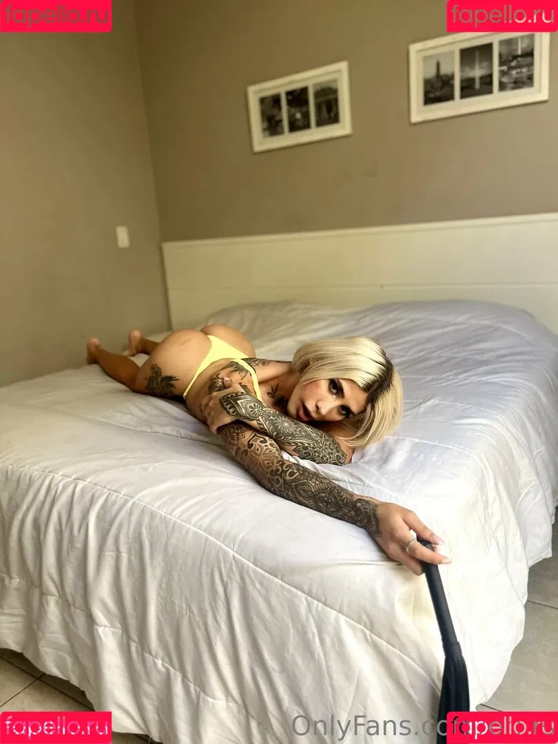 bri.ts Onlyfans Photo Gallery 