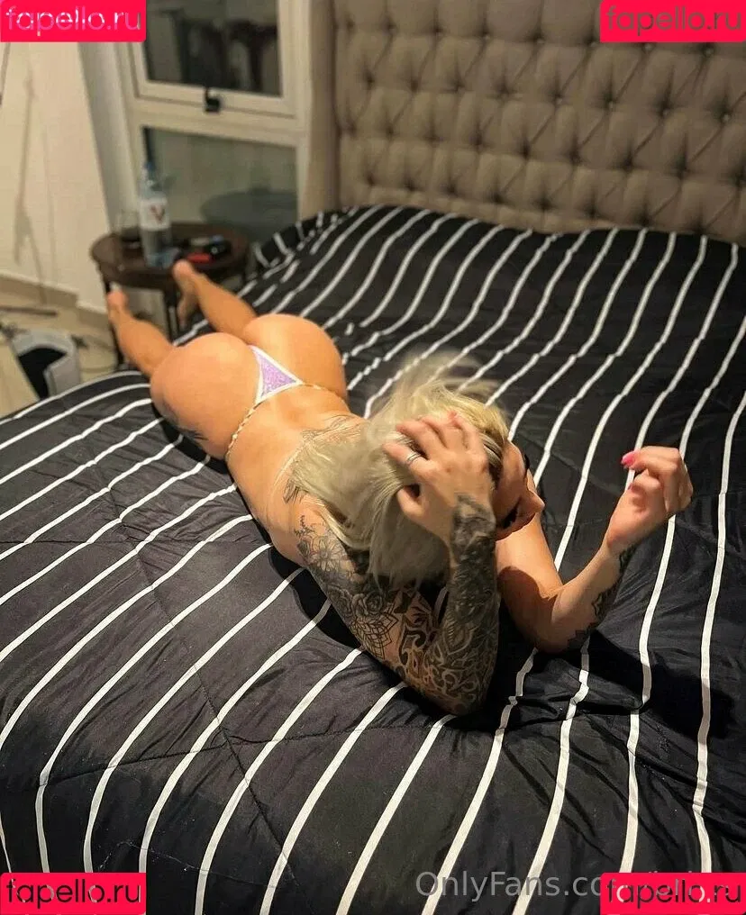 bri.ts Onlyfans Photo Gallery 