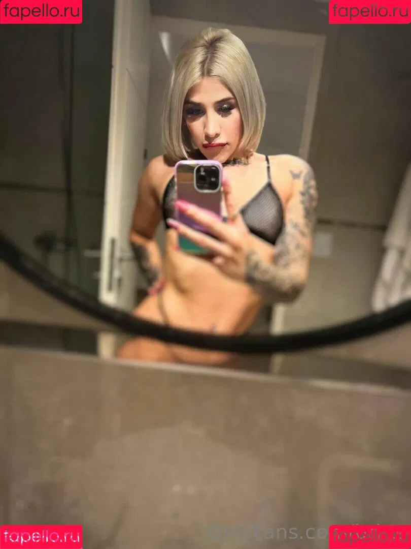 bri.ts Onlyfans Photo Gallery 