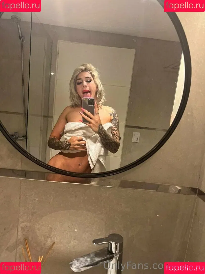 bri.ts Onlyfans Photo Gallery 