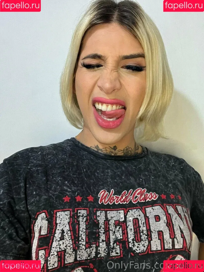 bri.ts Onlyfans Photo Gallery 