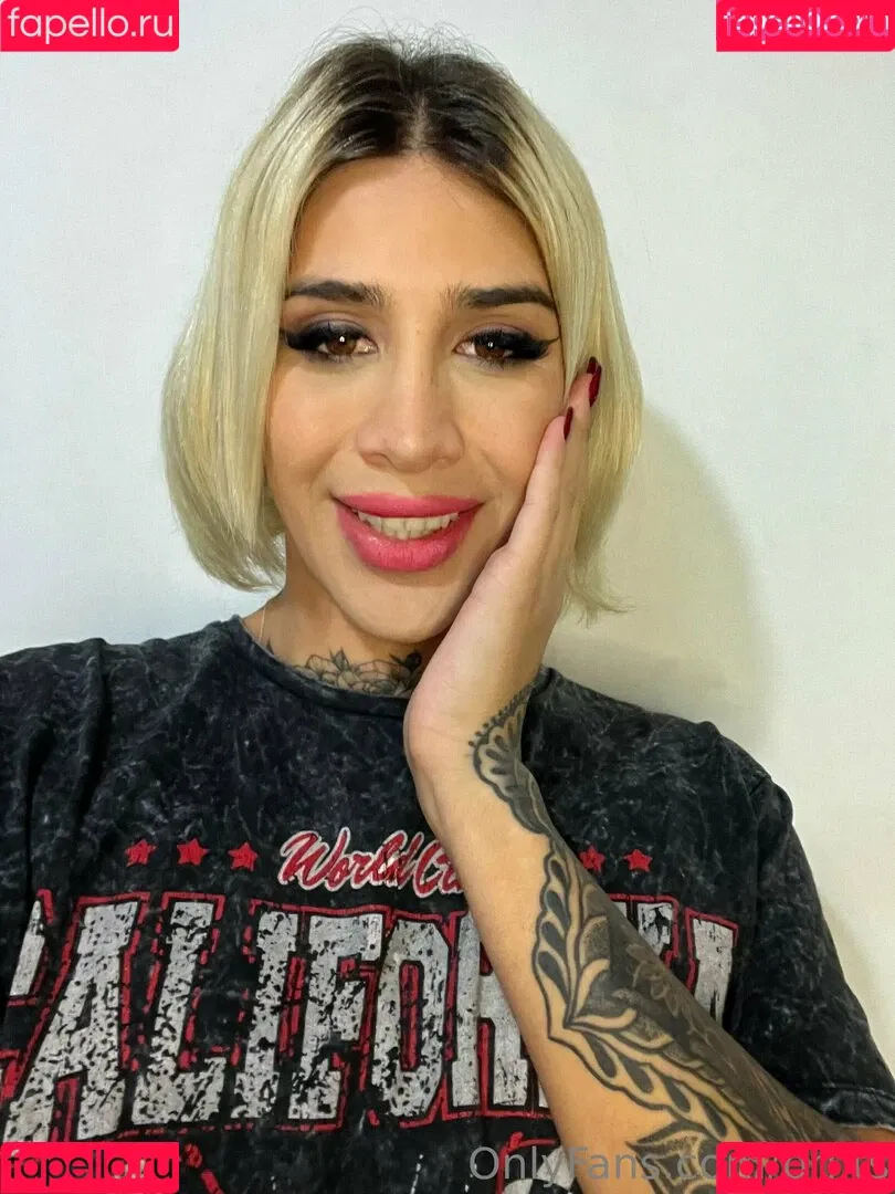bri.ts Onlyfans Photo Gallery 