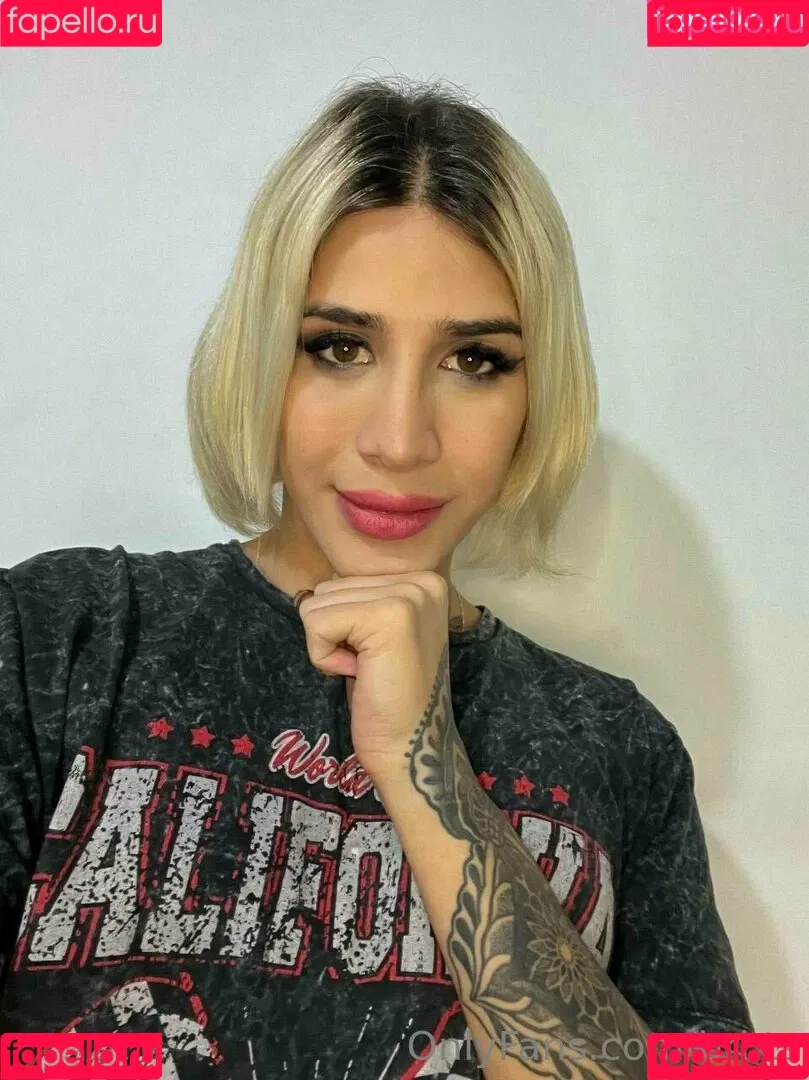 bri.ts Onlyfans Photo Gallery 