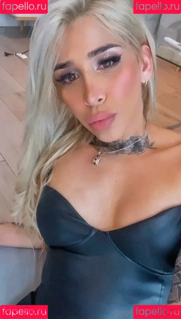 bri.ts Onlyfans Photo Gallery 