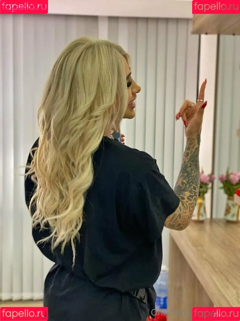 bri.ts Onlyfans Photo Gallery 