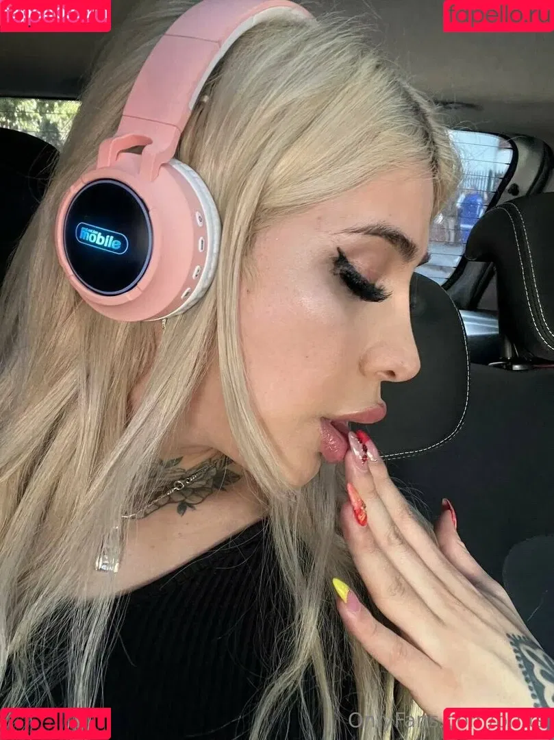 bri.ts Onlyfans Photo Gallery 