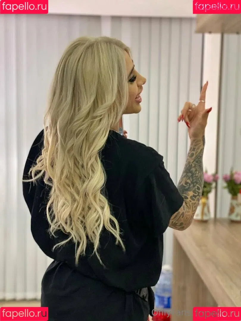 bri.ts Onlyfans Photo Gallery 