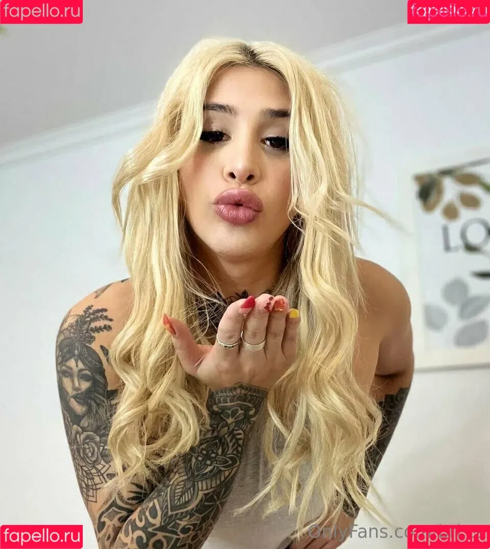 bri.ts Onlyfans Photo Gallery 