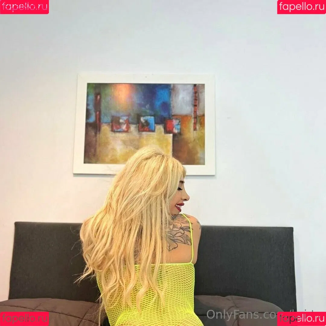 bri.ts Onlyfans Photo Gallery 