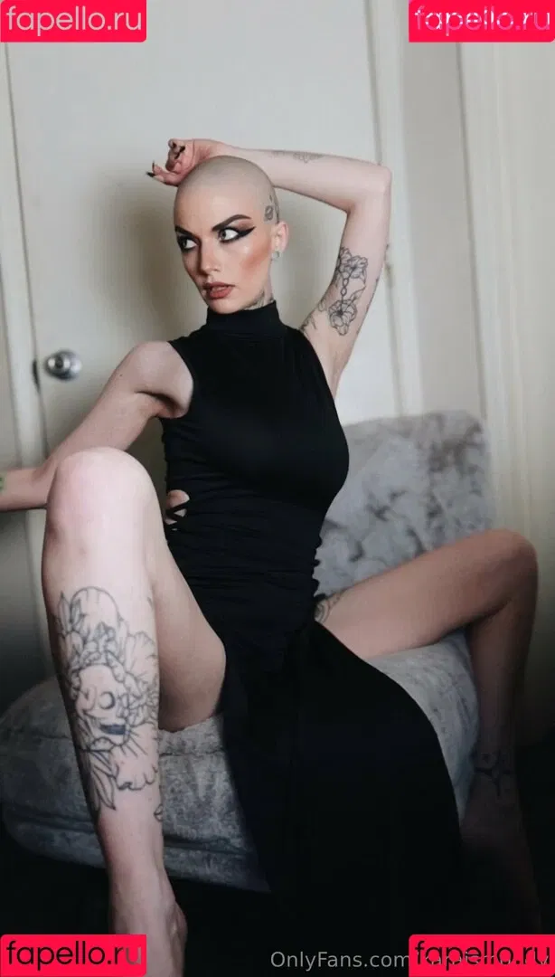 karaismoody Onlyfans Photo Gallery 