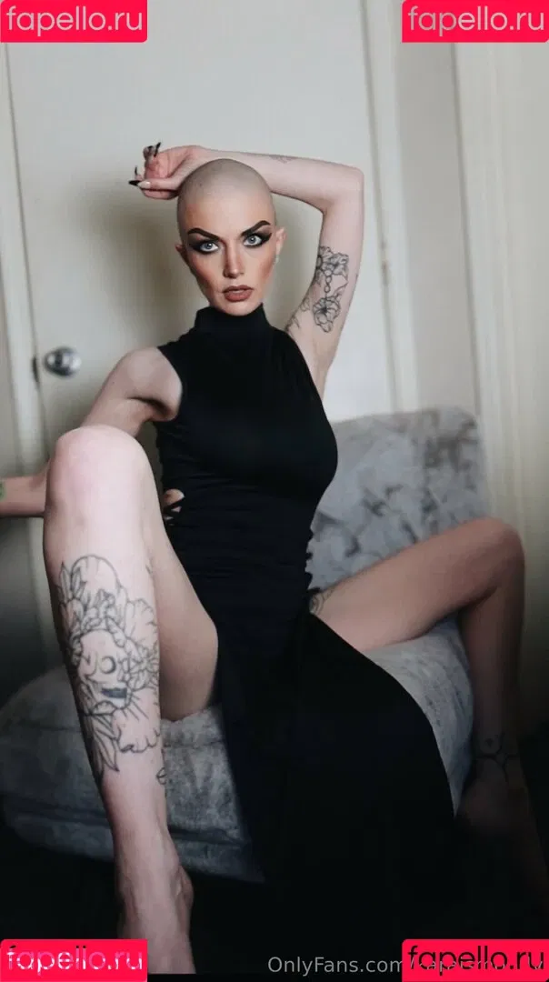 karaismoody Onlyfans Photo Gallery 