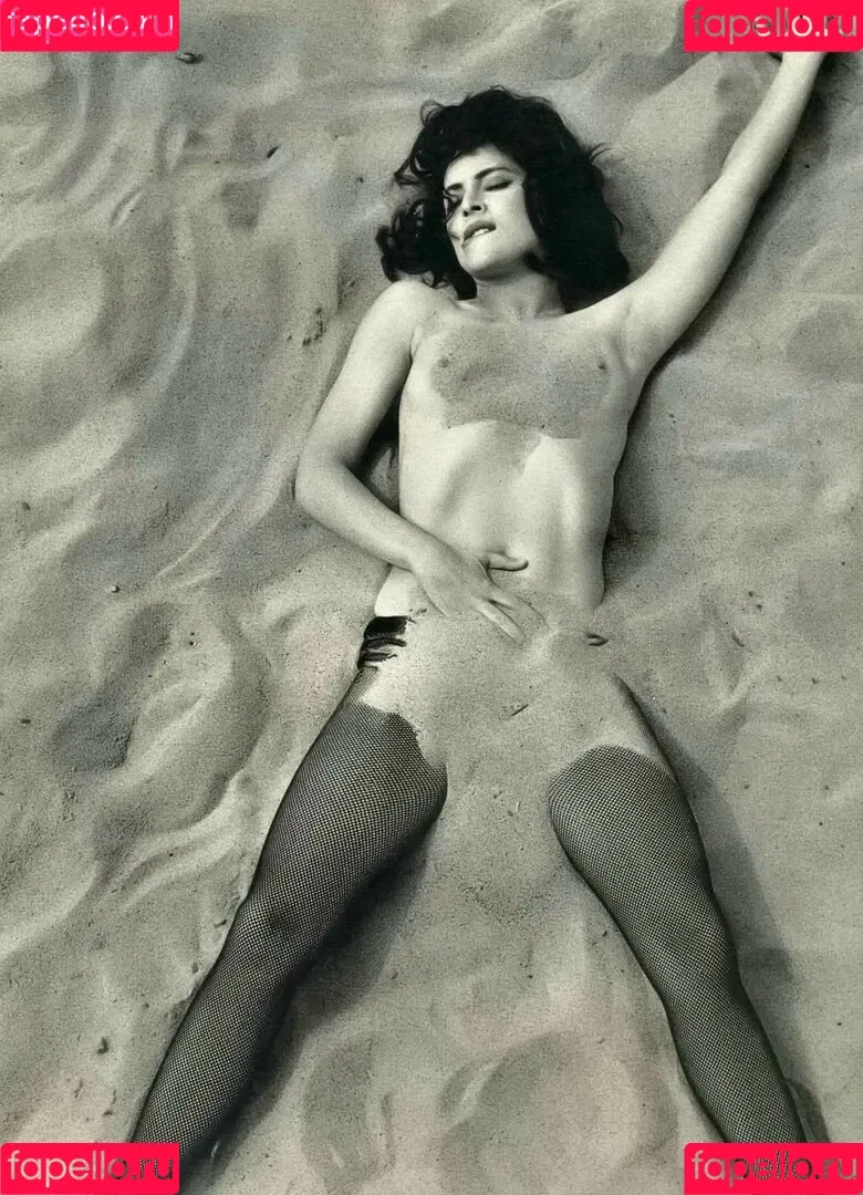 Madeleine Stowe Onlyfans Photo Gallery 