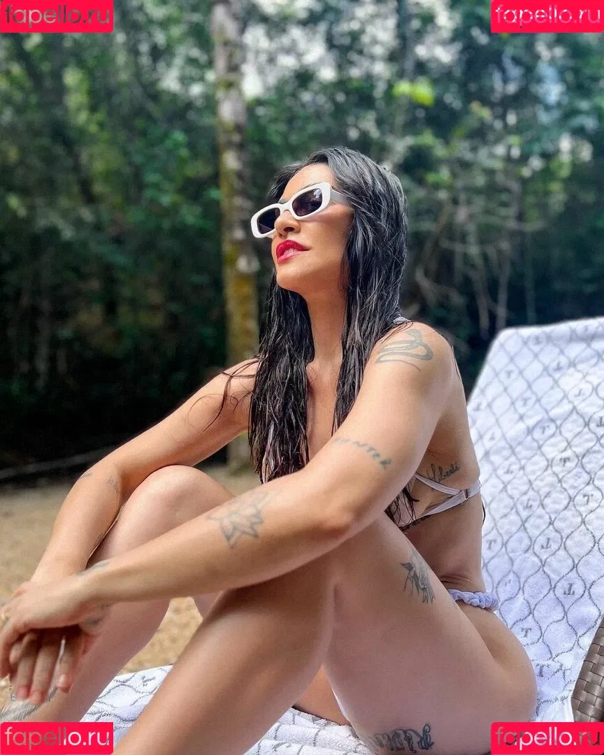 Cleo Pires Onlyfans Photo Gallery 