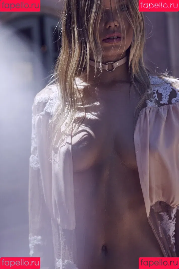 Frida Aasen Onlyfans Photo Gallery 