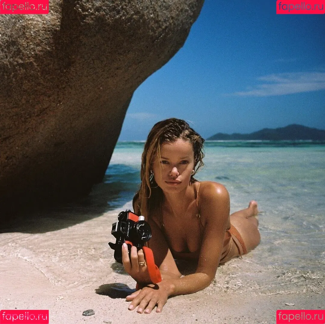 Frida Aasen Onlyfans Photo Gallery 