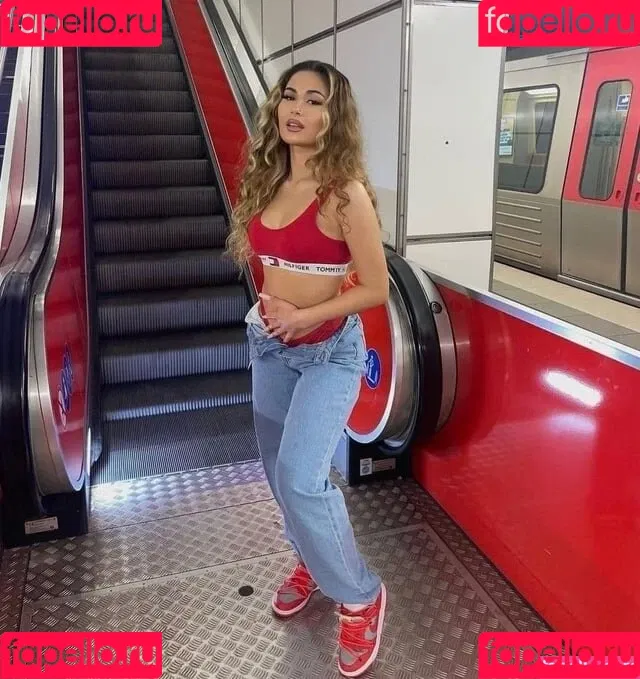 nurcinaleyna - Influencer Onlyfans Photo Gallery 