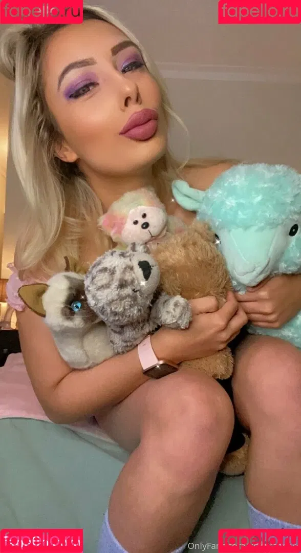 ratchetbrat Onlyfans Photo Gallery 