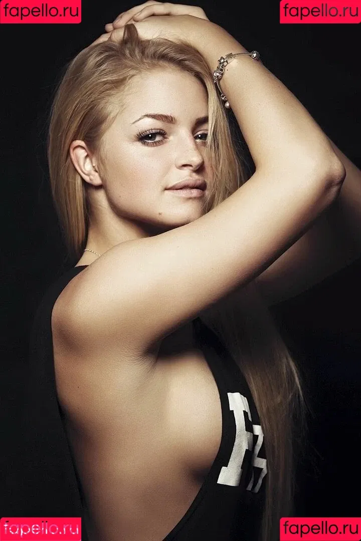 Josephine Welsch Onlyfans Photo Gallery 