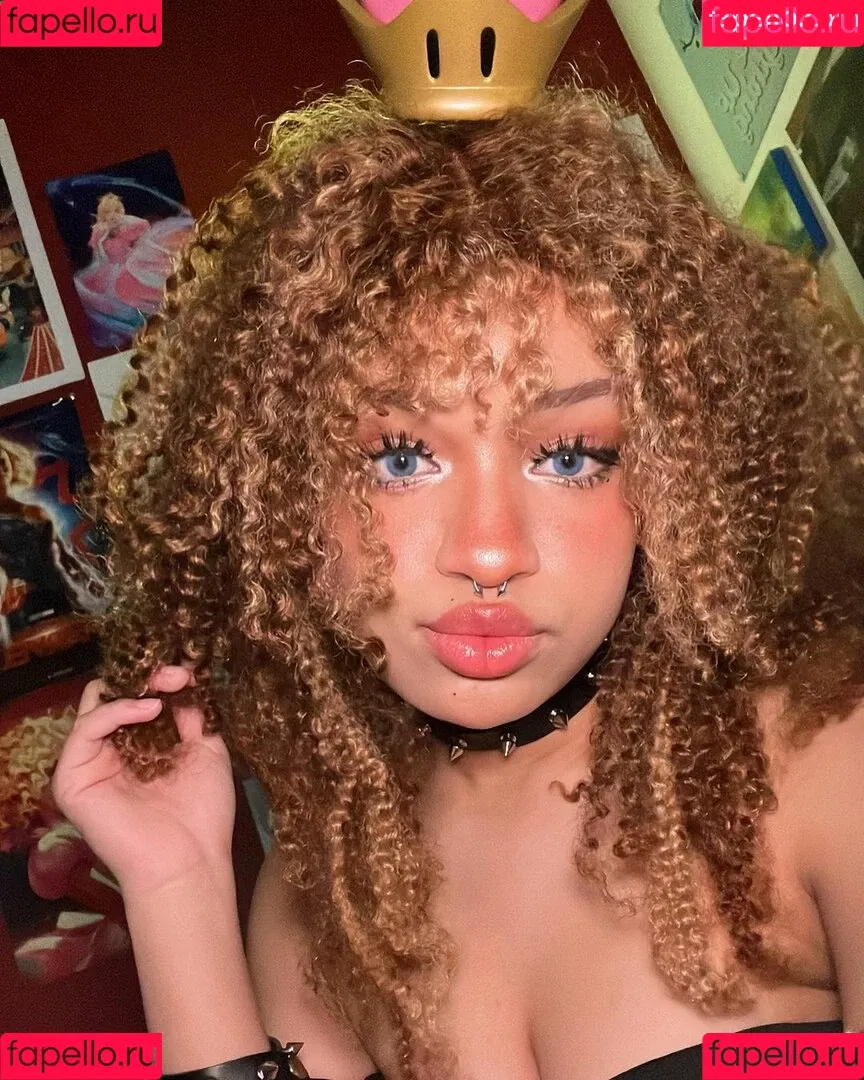 Eden's Garden ASMR Onlyfans Photo Gallery 
