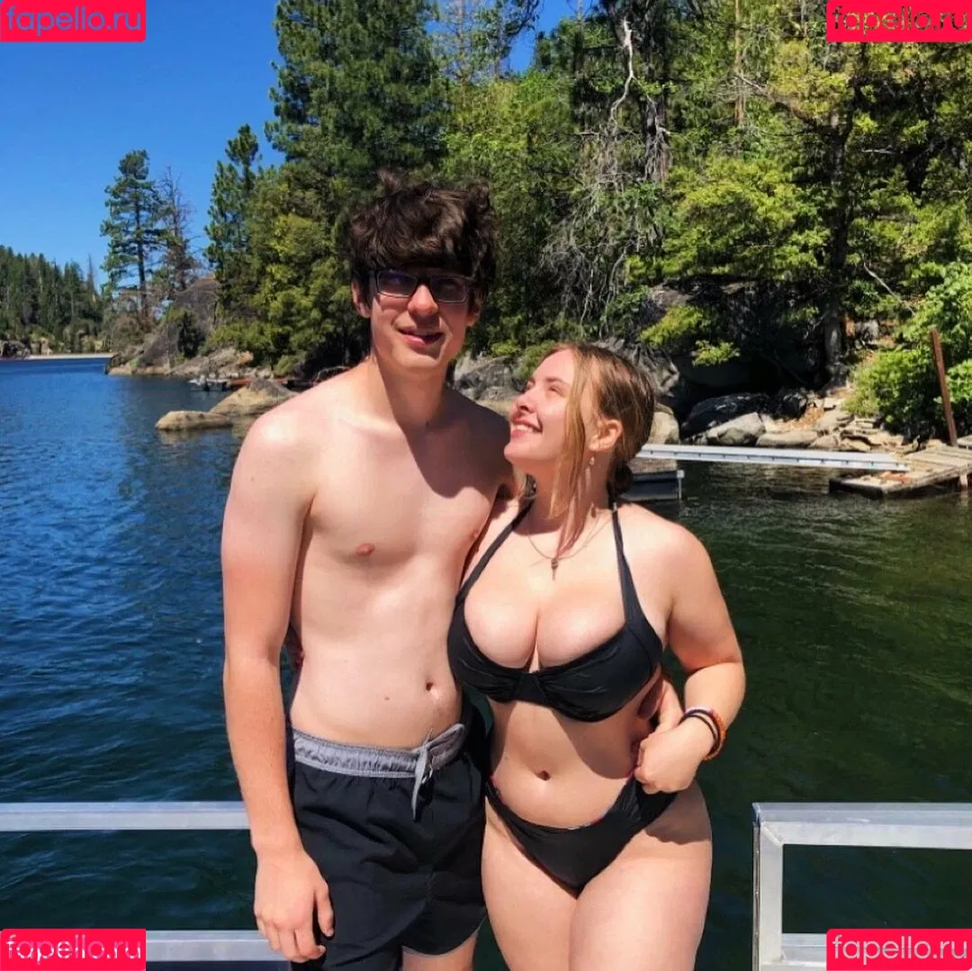 Haley E Onlyfans Photo Gallery 