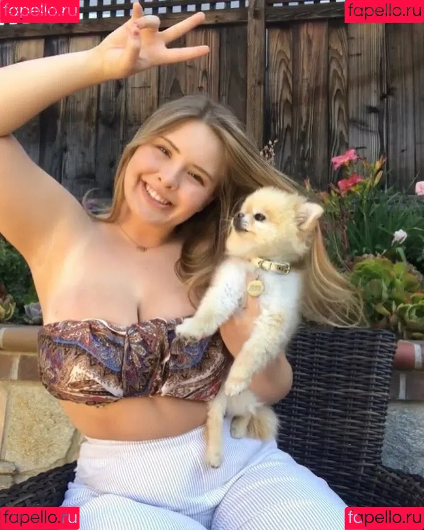 Haley E Onlyfans Photo Gallery 