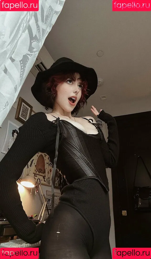 B1tchy_lesbian Onlyfans Photo Gallery 