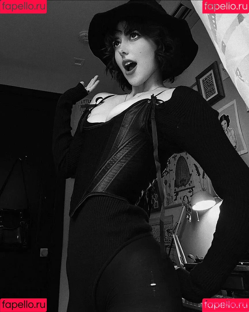 B1tchy_lesbian Onlyfans Photo Gallery 