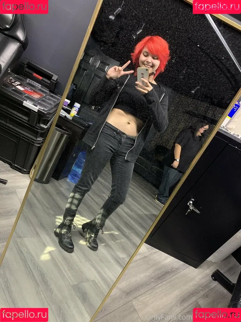 emowaifu162 Onlyfans Photo Gallery 