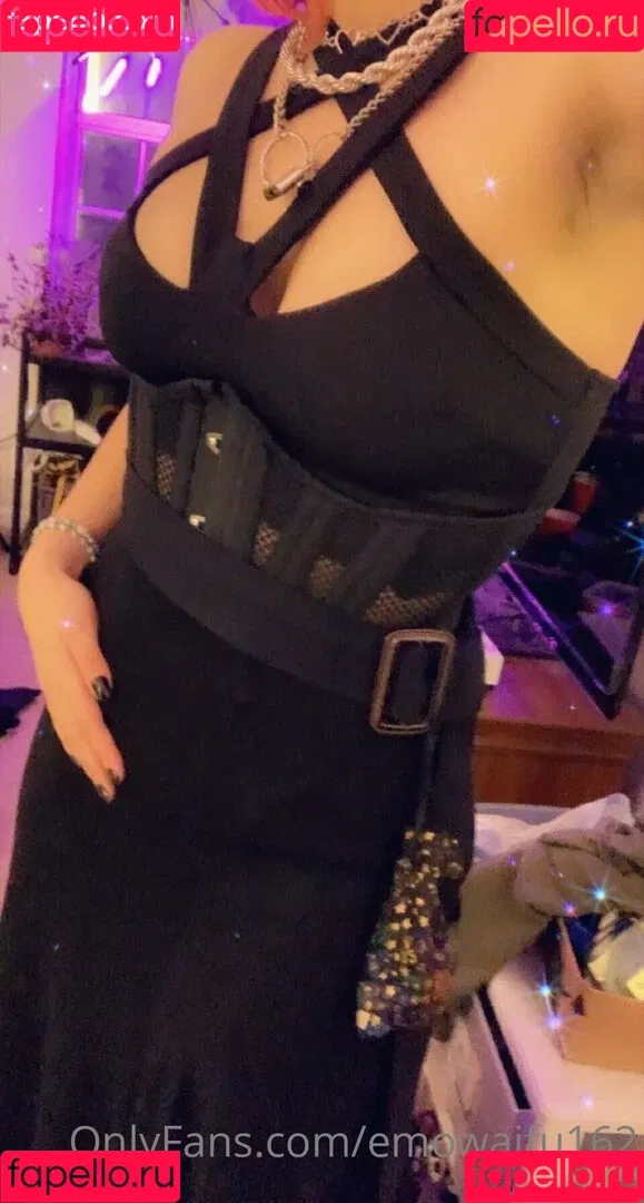 emowaifu162 Onlyfans Photo Gallery 