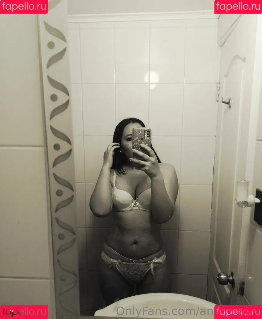 angelikkkk Onlyfans Photo Gallery 