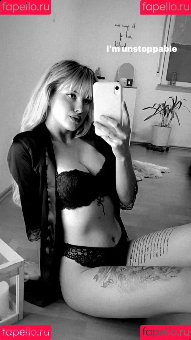inaacoladaa Onlyfans Photo Gallery 