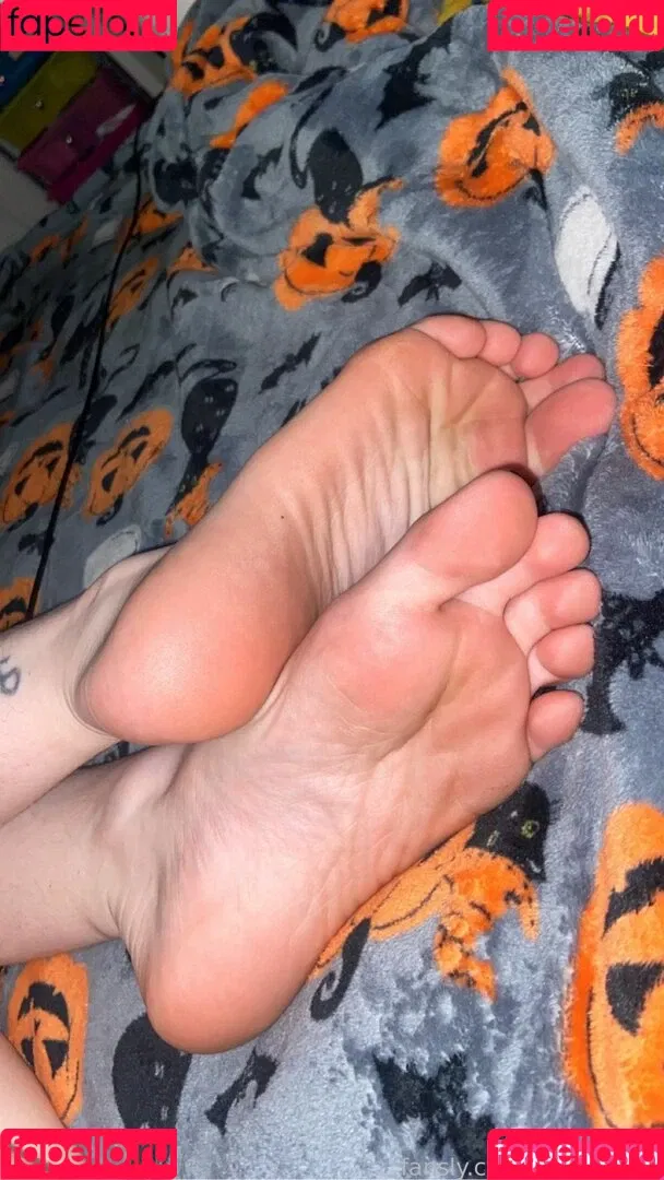Feetiecutie Onlyfans Photo Gallery 