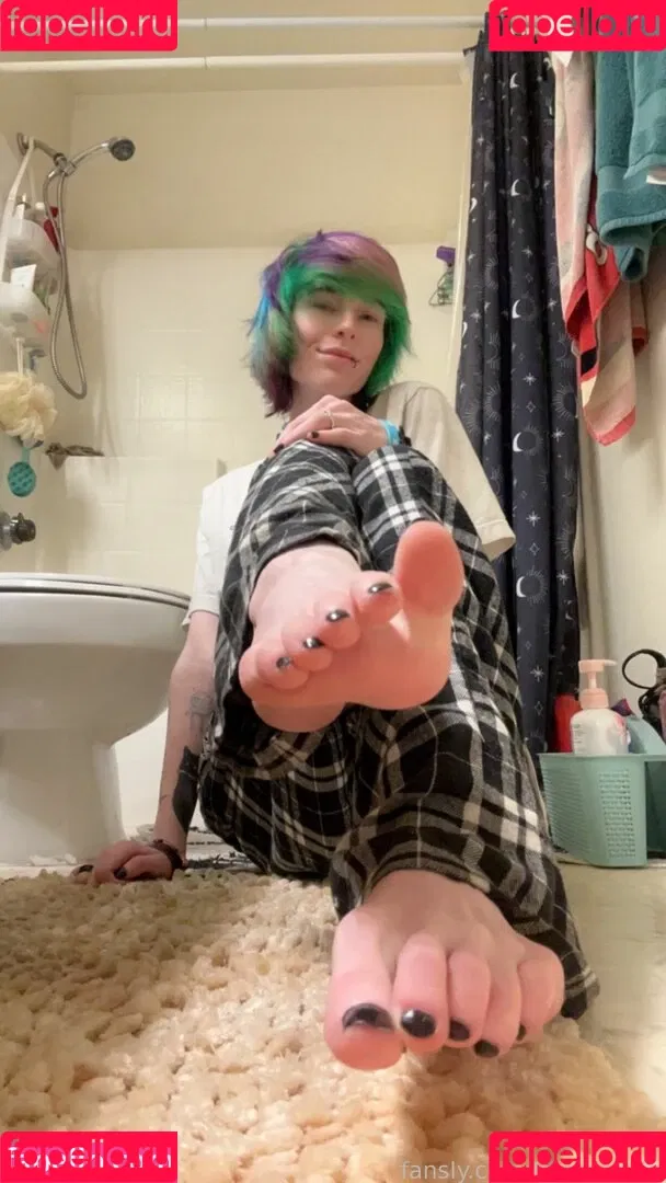 Feetiecutie Onlyfans Photo Gallery 