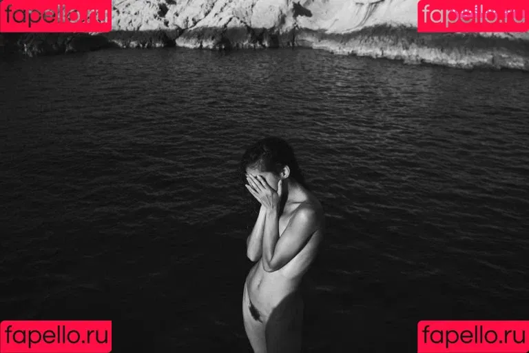 Emilie Payet Onlyfans Photo Gallery 