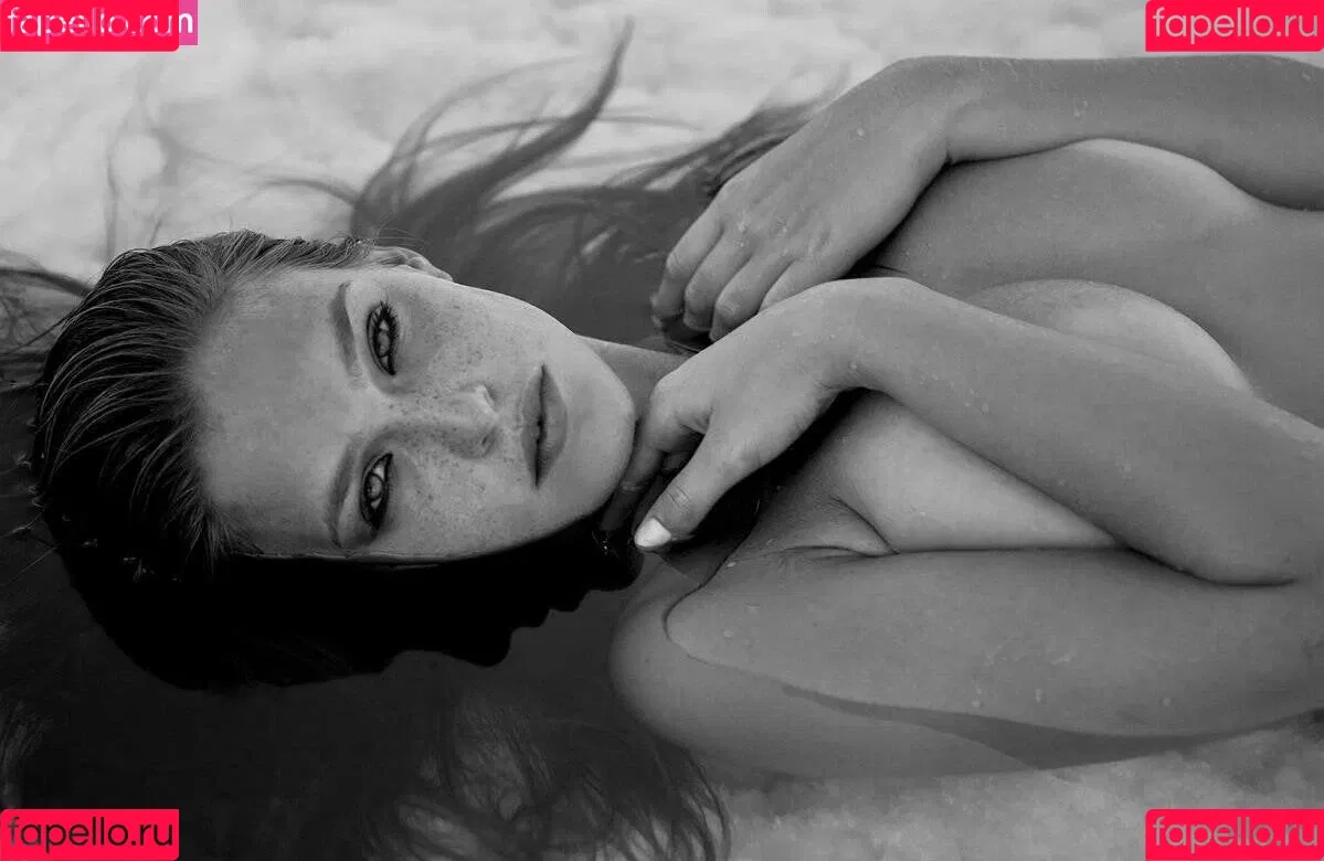 Bar Refaeli Onlyfans Photo Gallery 