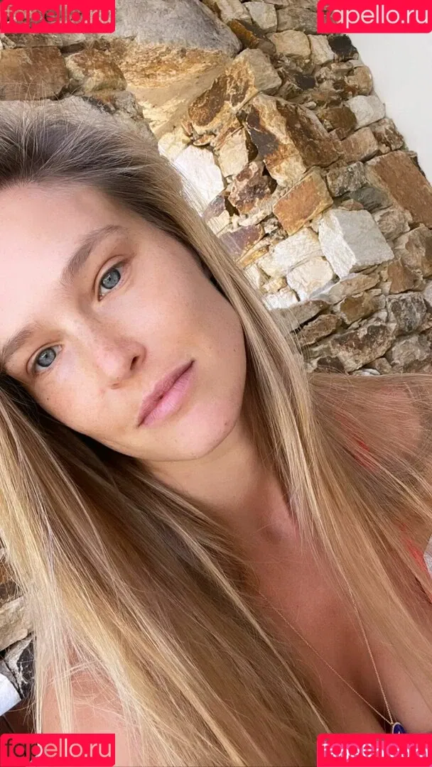 Bar Refaeli Onlyfans Photo Gallery 