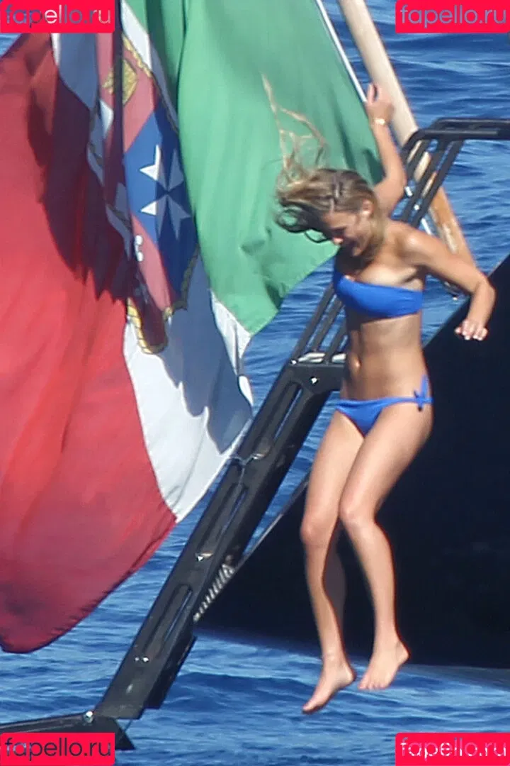 Bar Refaeli Onlyfans Photo Gallery 